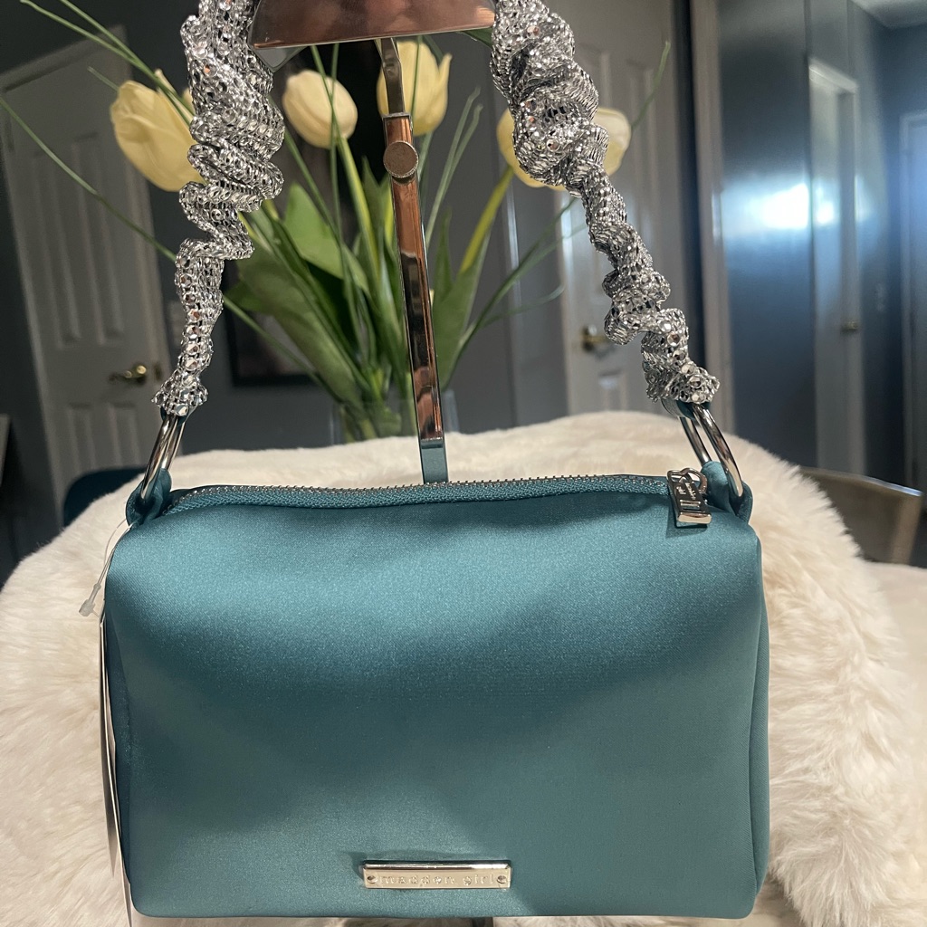 Madden Girl Shoulder Bag With Stylish Silver Handle